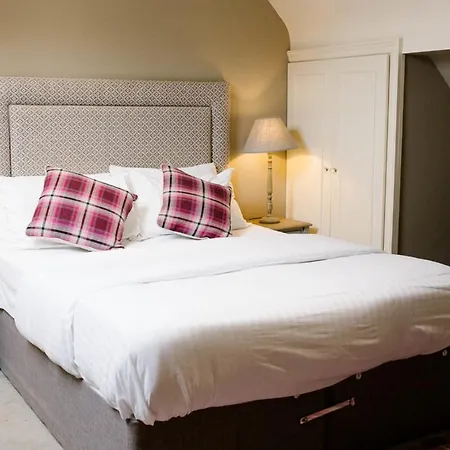 Prince Of Wales - Townhouse-2